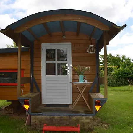 Apartment Zirkuswagen Auf Schafswiese Bleckede