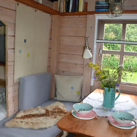 Appartement Zirkuswagen Auf Schafswiese Bleckede